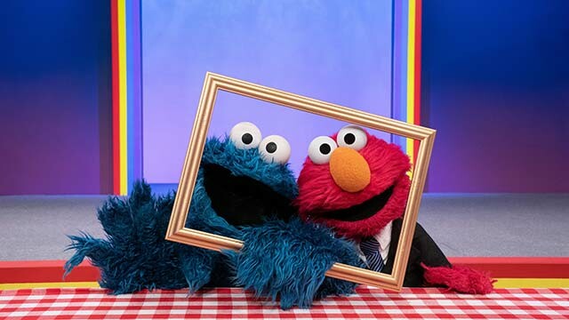 The Not-Too-Late Show with Elmo: Game Edition